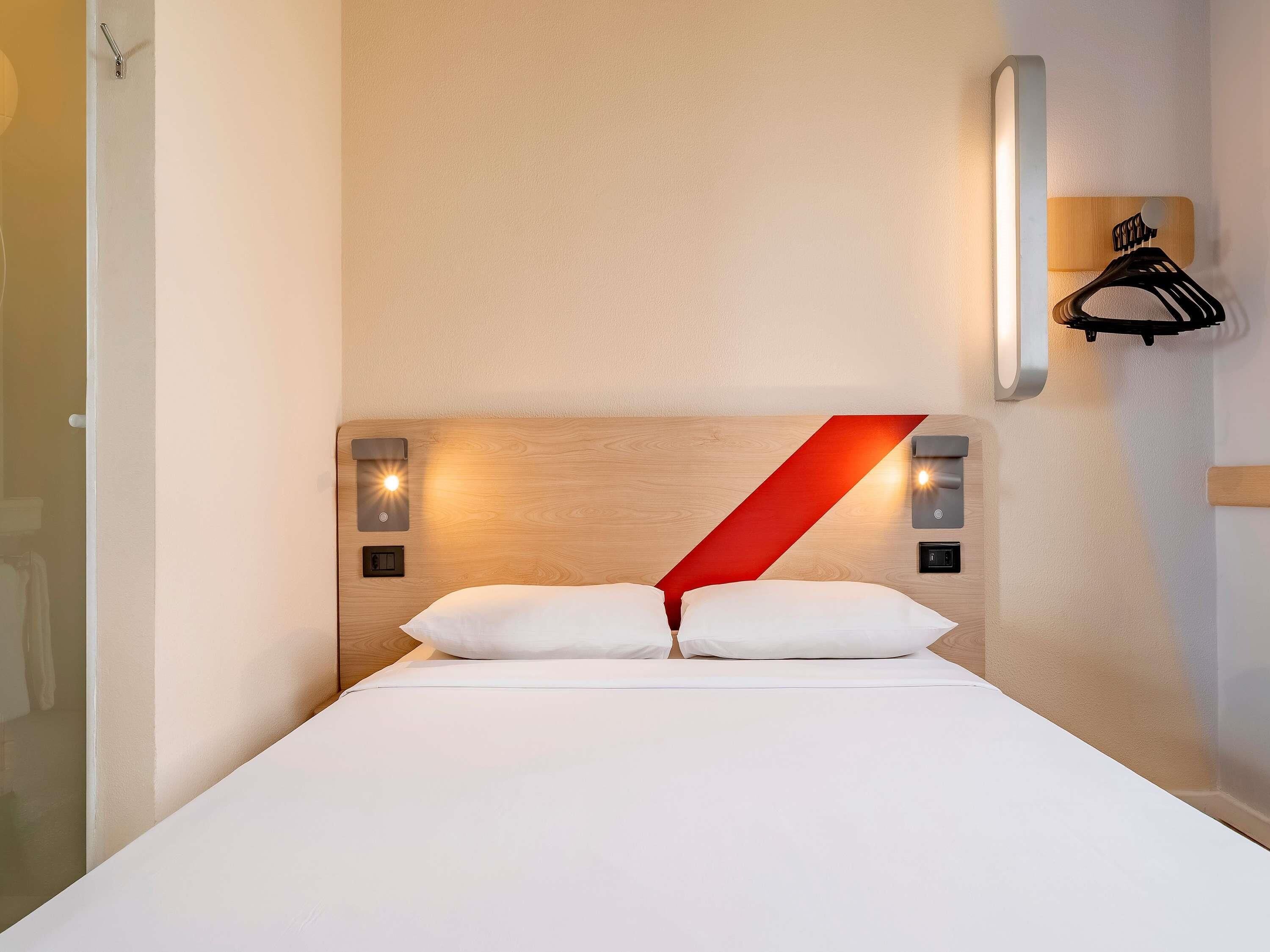 Apartamento, 1 cama doble | 1 dormitorio, escritorio, cortinas opacas y wifi gratis