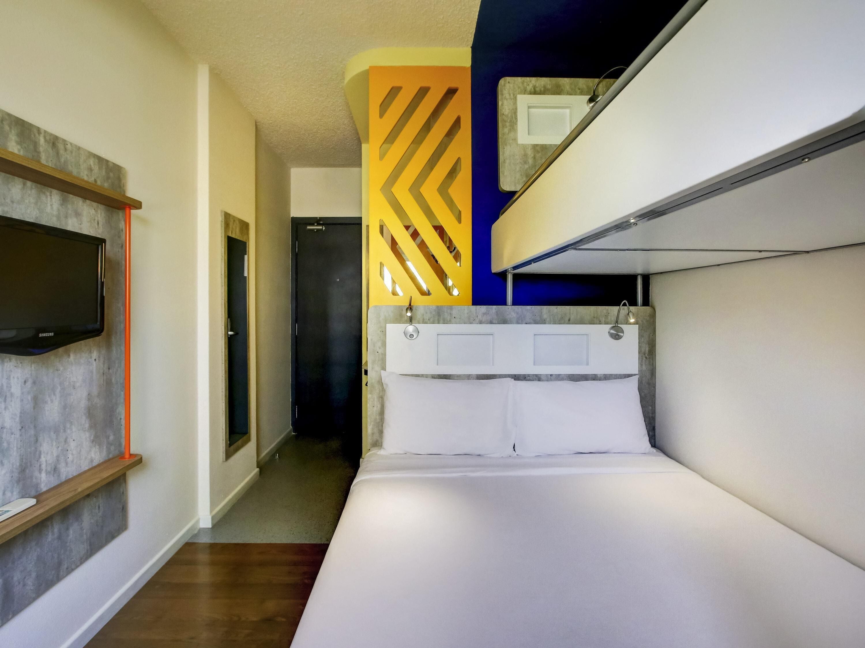 書桌、遮光布/窗簾、熨斗/熨衣板、免費無線上網