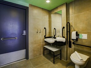 Desk, blackout drapes, iron/ironing board, free WiFi - ibis budget Tambore (Barueri)