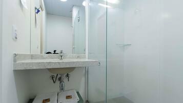 Standard Apartment, 1 Double Bed | Desk, blackout drapes, soundproofing, iron/ironing board