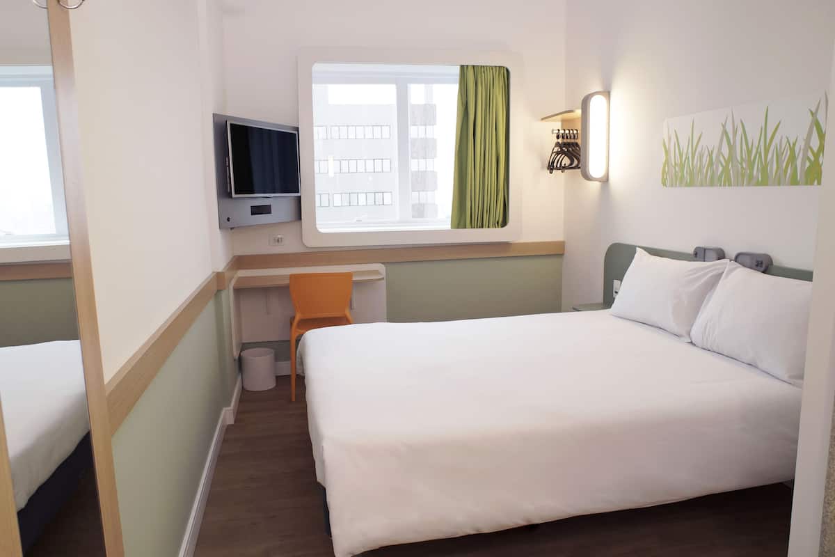 classic room, 1 double bed | desk, free wifi