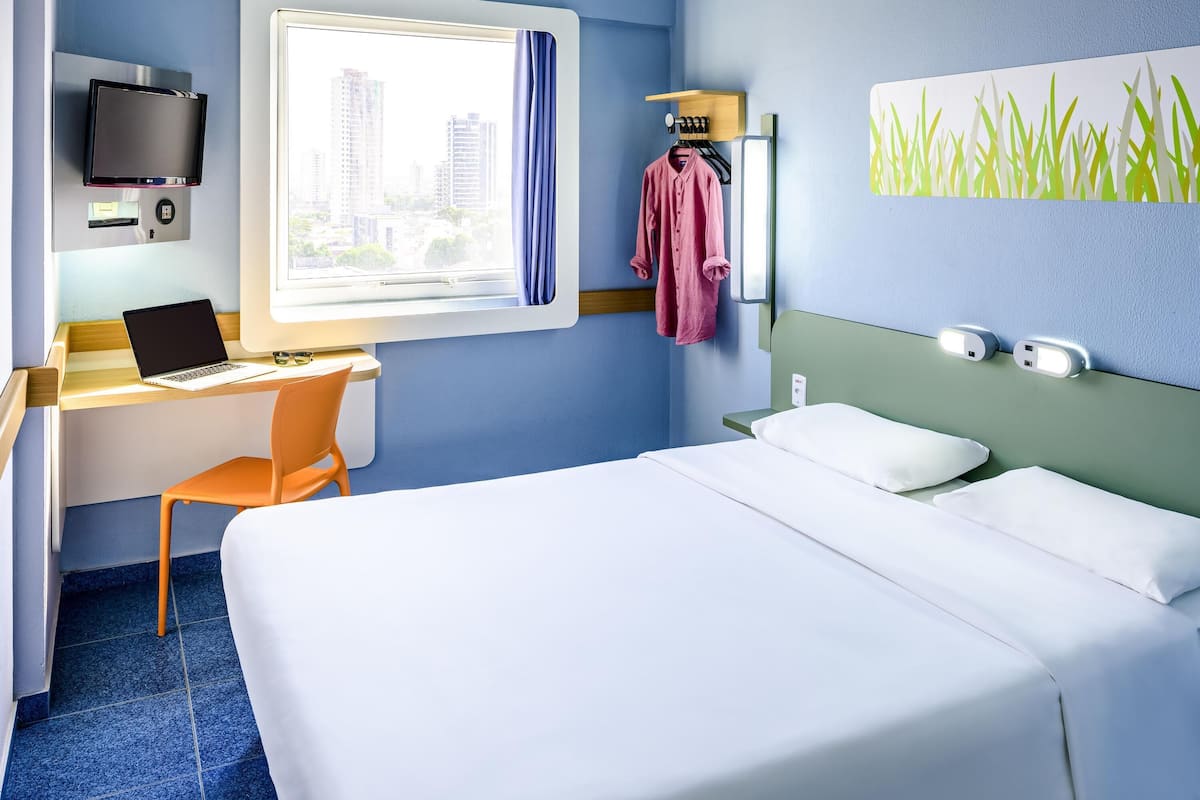 Classic Room, 1 Double Bed | Desk, free WiFi
