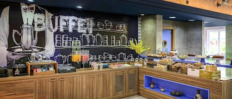 Tägliches Frühstücksbuffet (40 BRL pro Person)