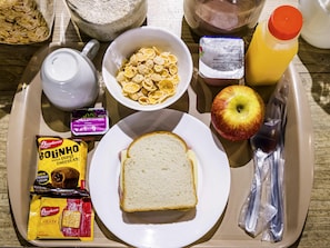 Buffet breakfast for a fee on weekends