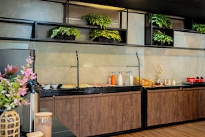 Daily buffet breakfast for a fee - ibis budget Piracicaba (Piracicaba)