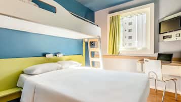 Apartamento, 1 cama doble | Escritorio, espacio para trabajar con un portátil, cortinas opacas