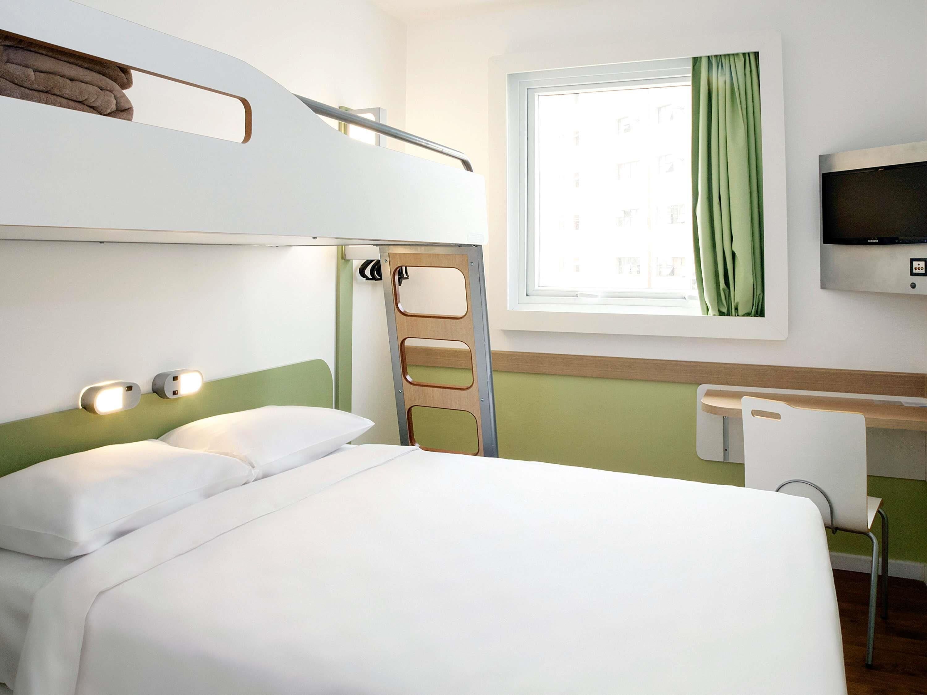 Apartment, 1 Double Bed | Desk, laptop workspace, blackout curtains, soundproofing