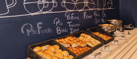 Dagelijks ontbijtbuffet (BRL 45 per persoon)