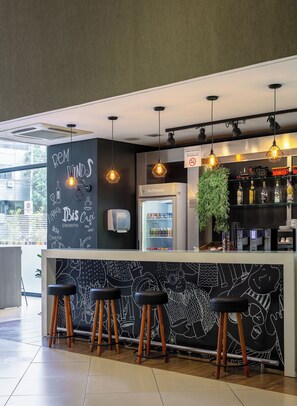 Bar (in der Unterkunft)