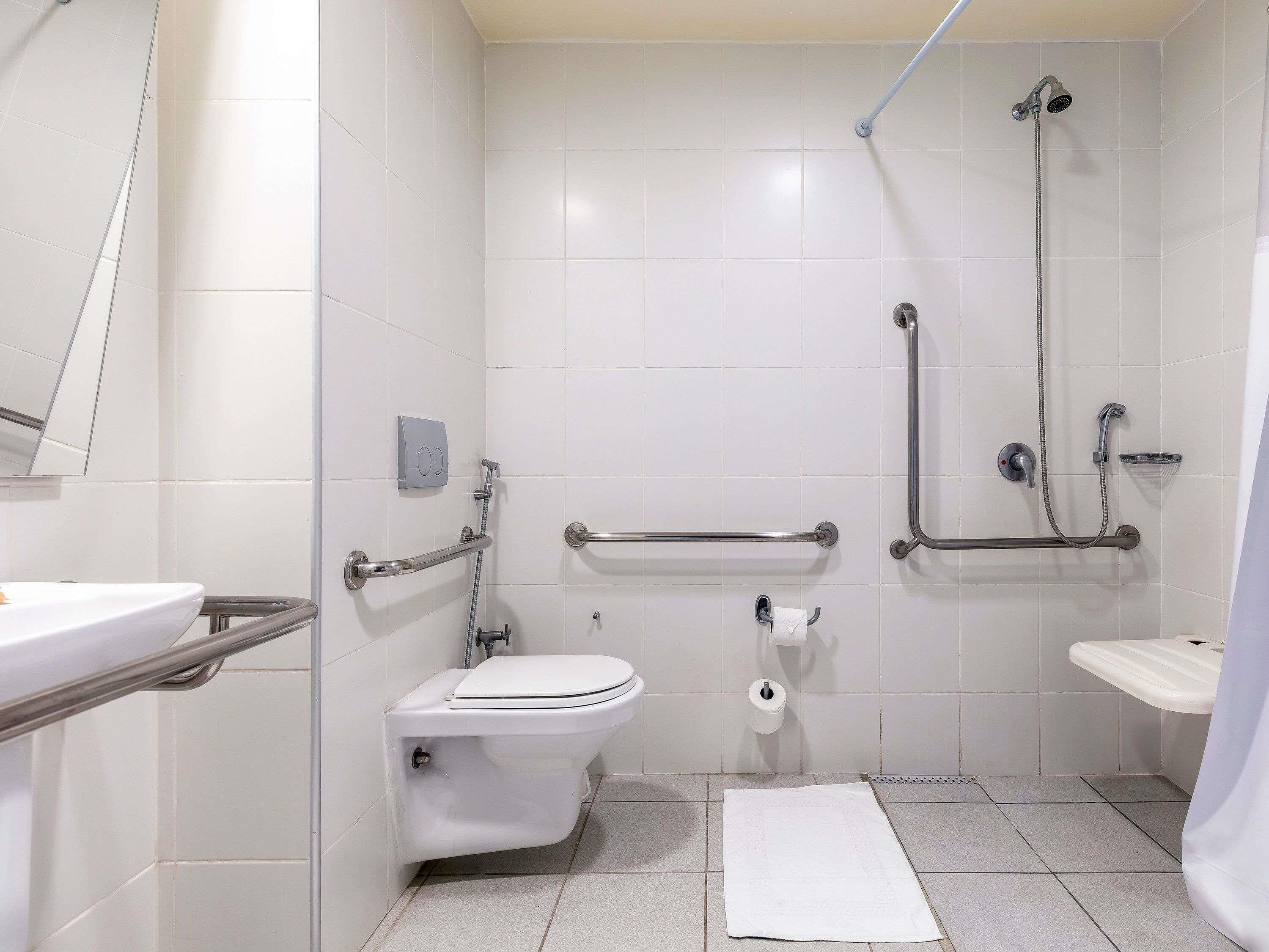 Standard Apartment, 1 Double Bed, Accessible | Desk, laptop workspace, blackout curtains, soundproofing