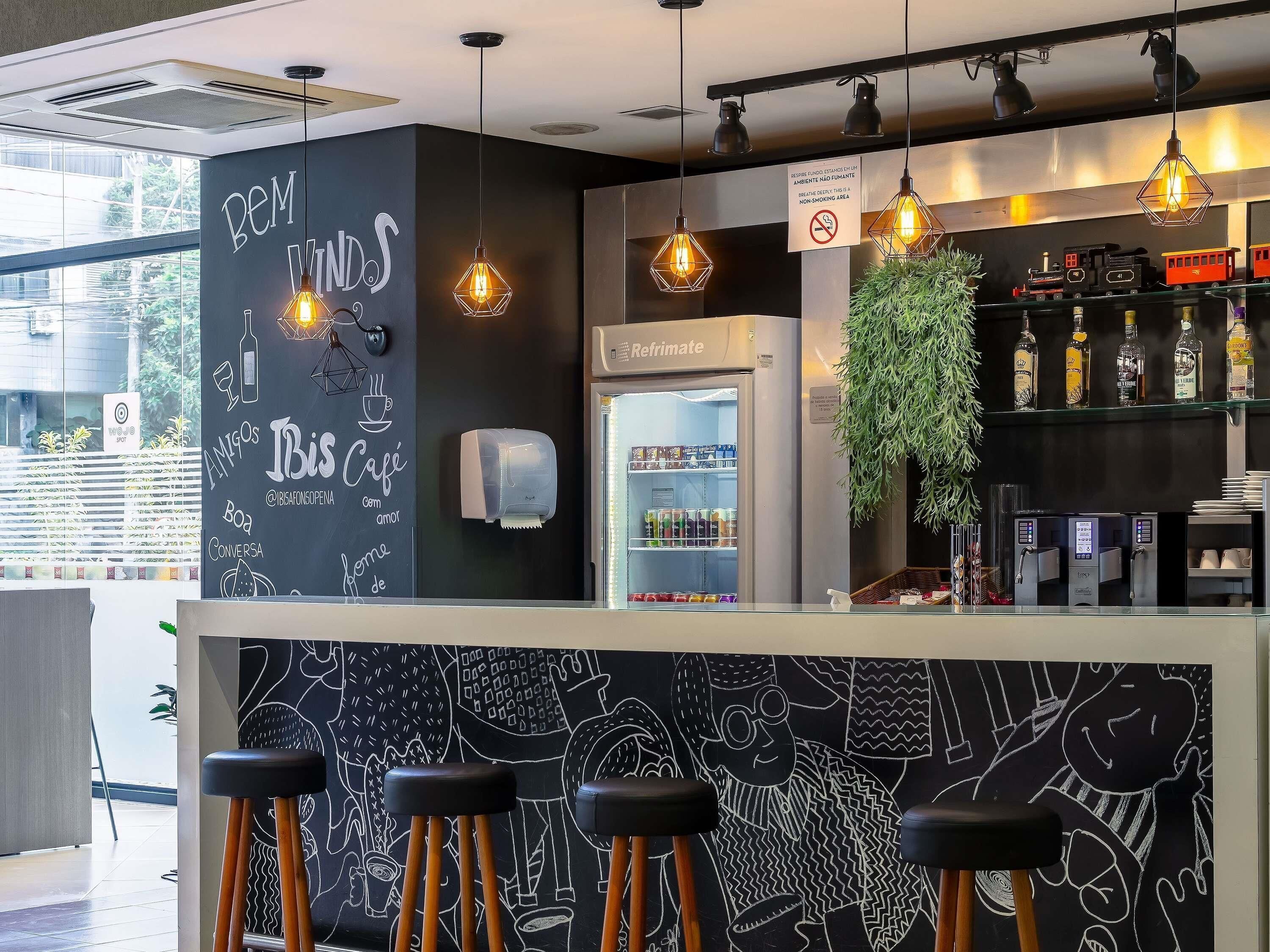 Bar (en el alojamiento)