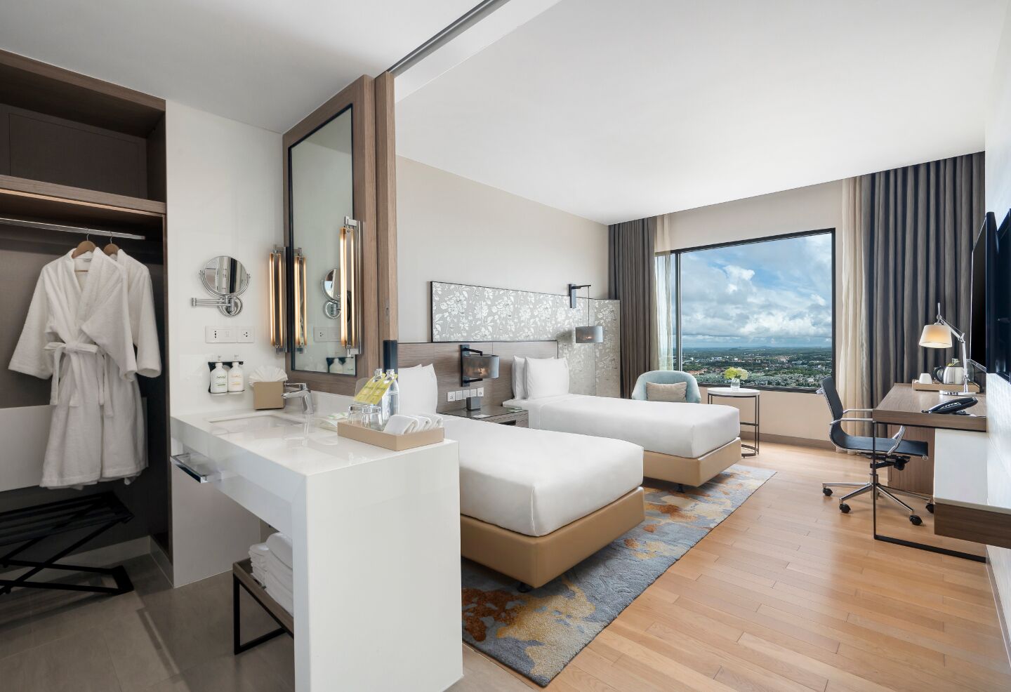 Premium Room, 2 Twin Beds, Sea View (High Floor) | Minibar, in-room safe, desk, laptop workspace