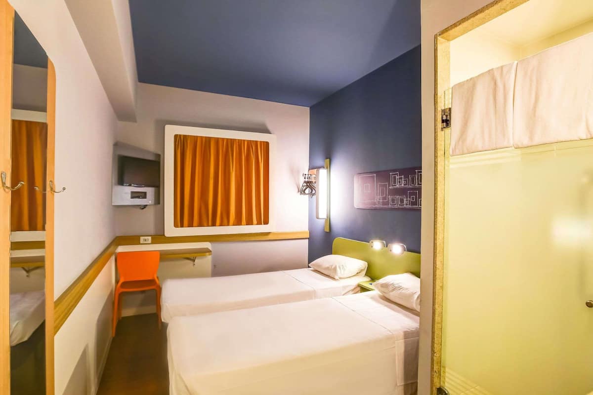 Standard Apartment, 2 Single Beds | Desk, laptop workspace, blackout curtains, iron/ironing board
