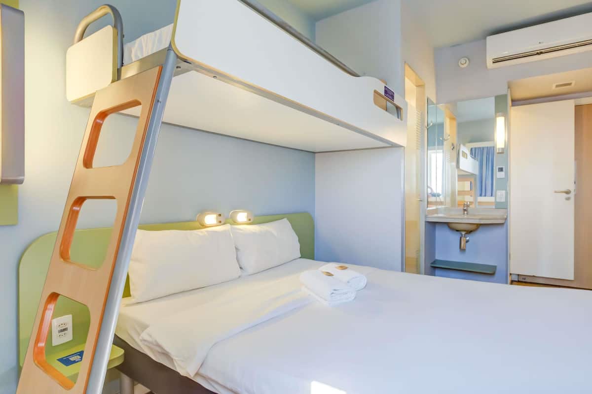 Standard Room, Multiple Beds