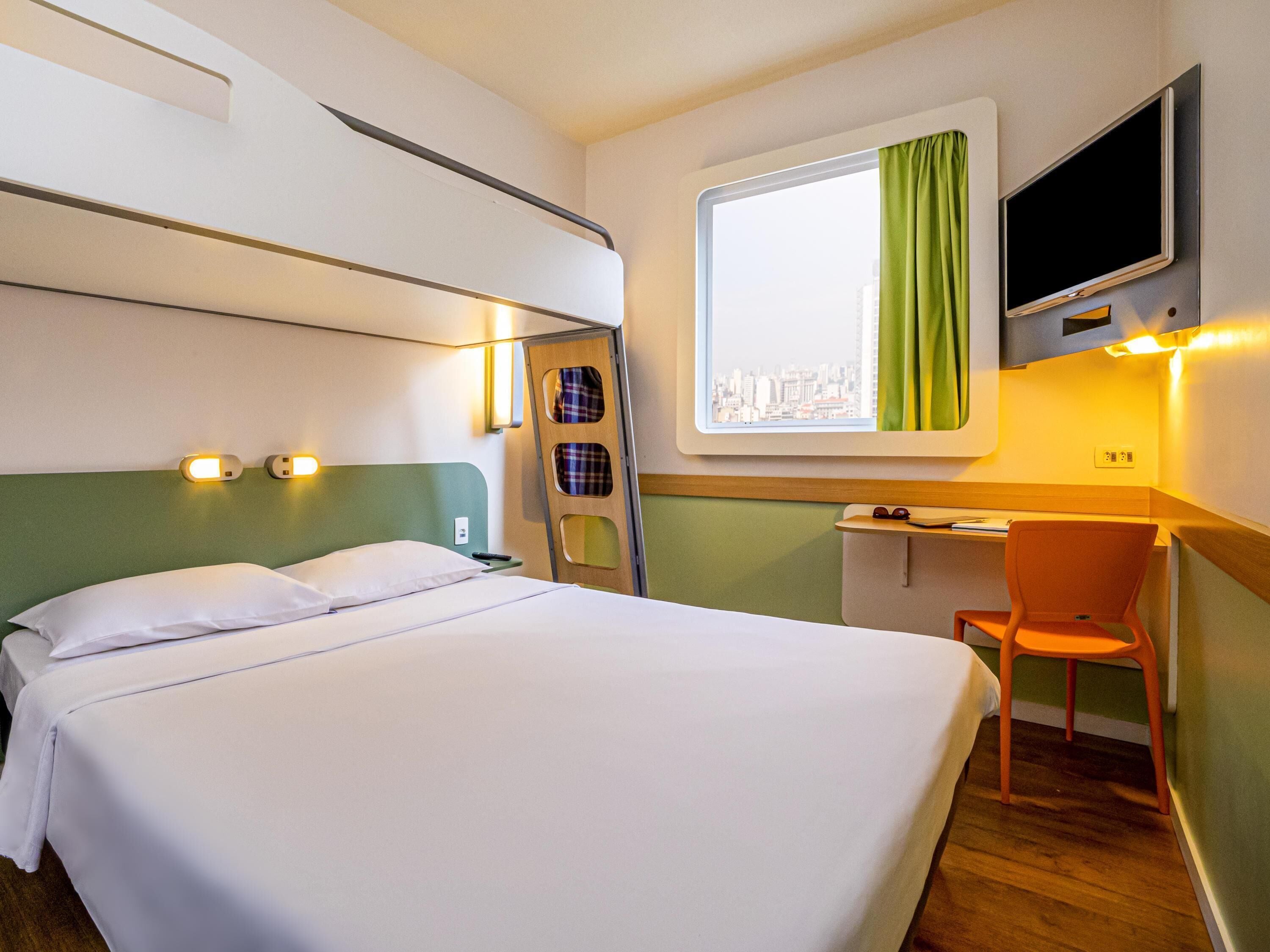 STANDARD ROOM DOUBLE BED + SUPERIMPOSING SINGLE BED | Individually decorated, desk, laptop workspace, blackout curtains