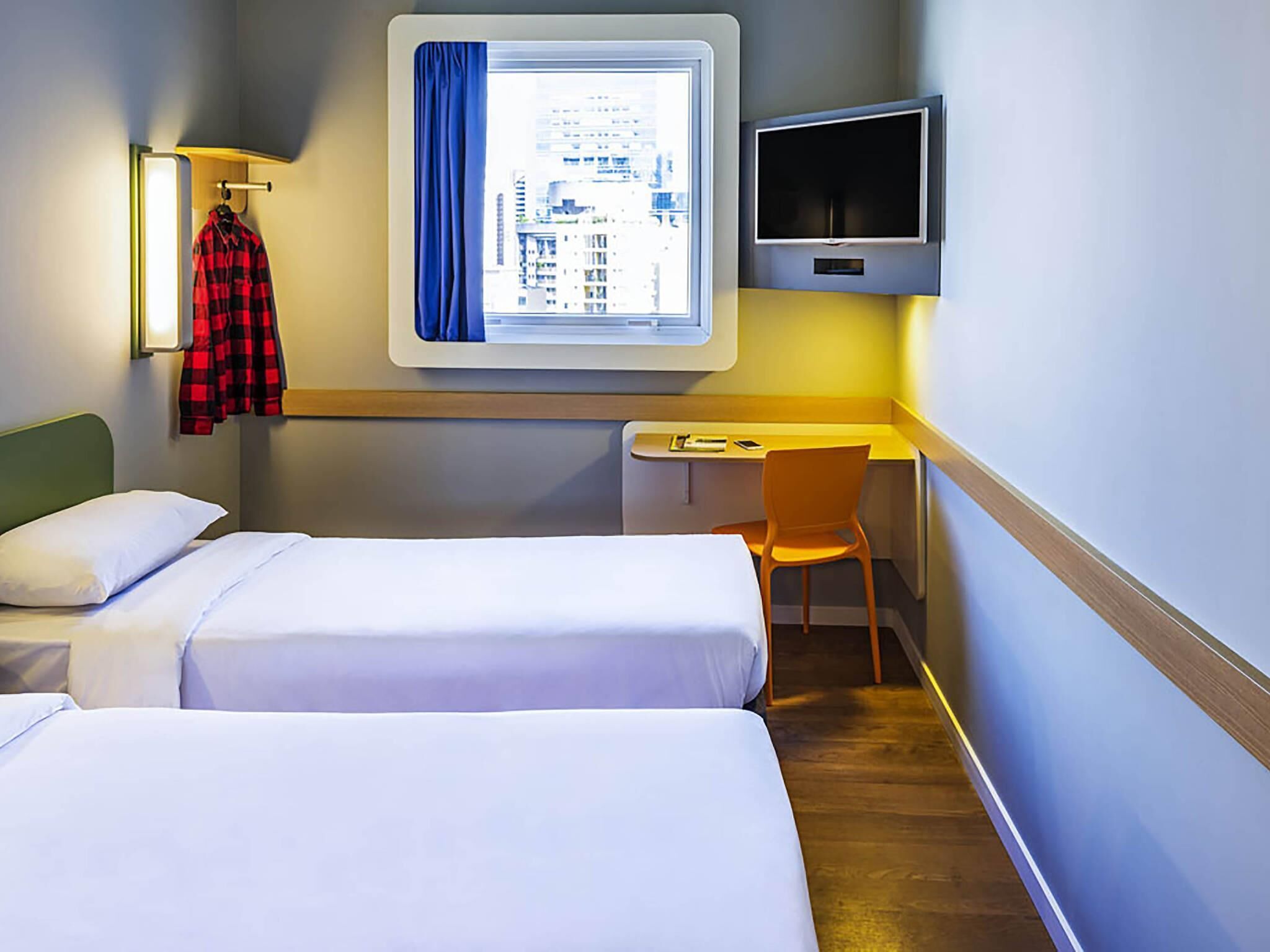 Standard Room, 2 Twin Beds | Individually decorated, desk, laptop workspace, blackout drapes