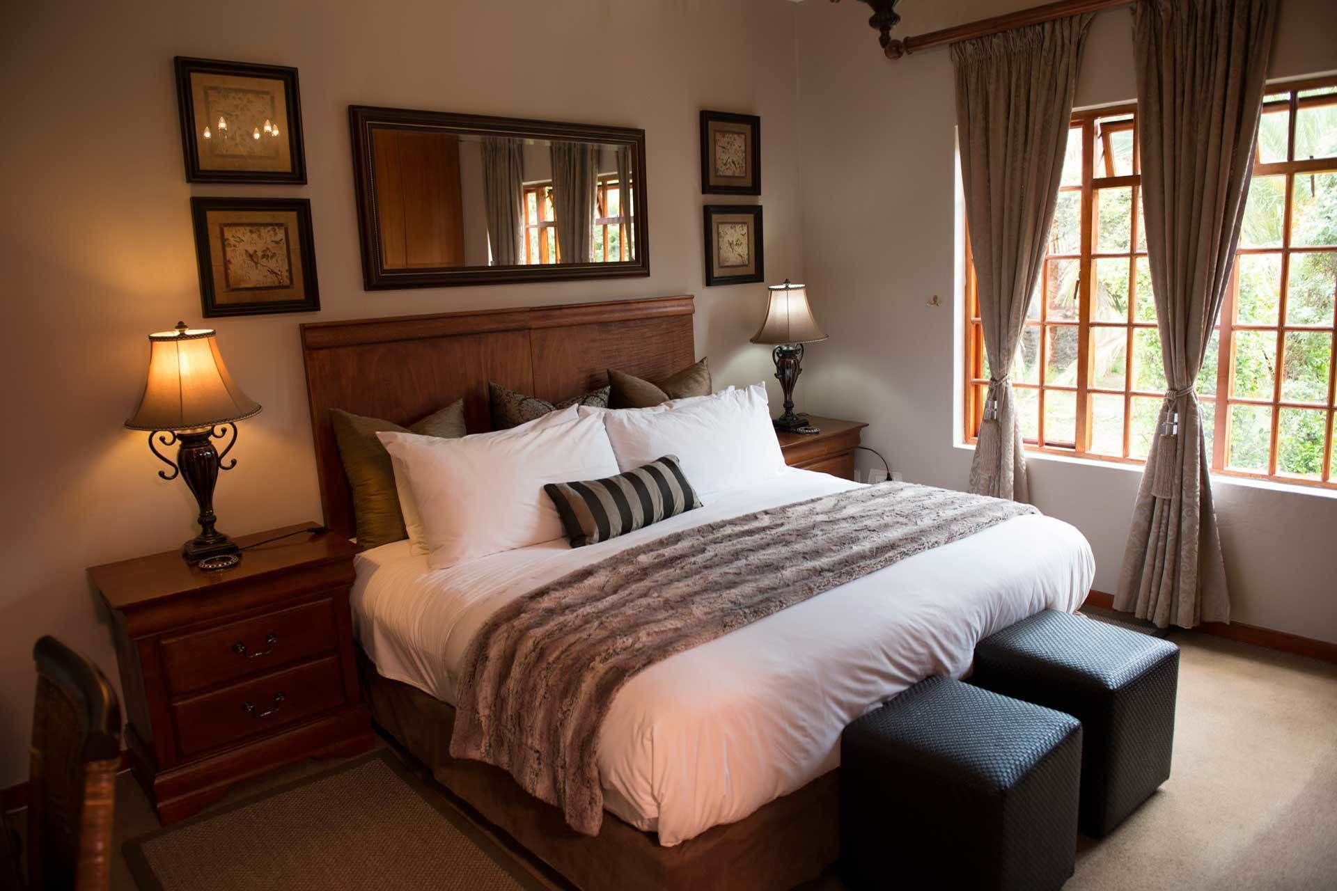 Desk, iron/ironing board, rollaway beds, free WiFi