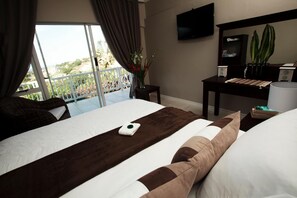 1 quarto, roupas de cama premium, escrivaninha, quartos à prova de som