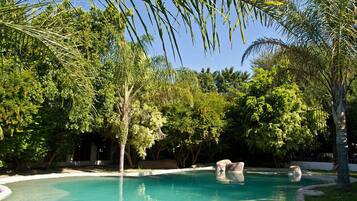 Alberca al aire libre