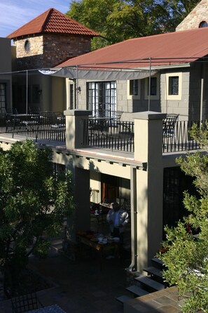 Exterior - Olive Grove Guesthouse (Windhoek)