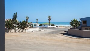 Pool - Driftwood Guesthouse (Swakopmund)