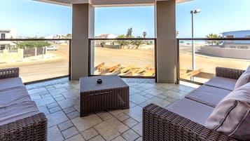 Sea View Family Room  | Balcony view