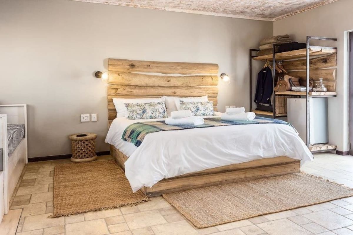 Sea View Family Room  | Caja fuerte, escritorio, wifi gratis