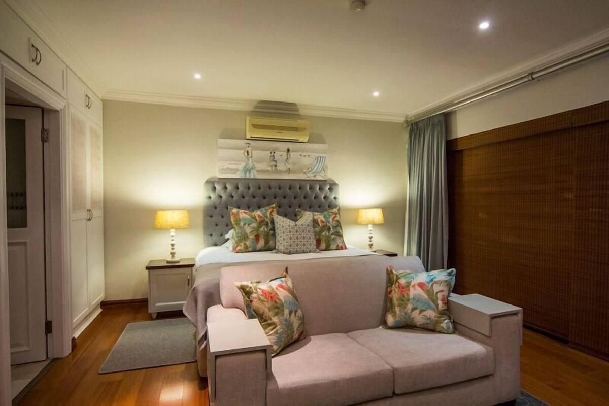 1 bedroom, premium bedding, in-room safe, desk