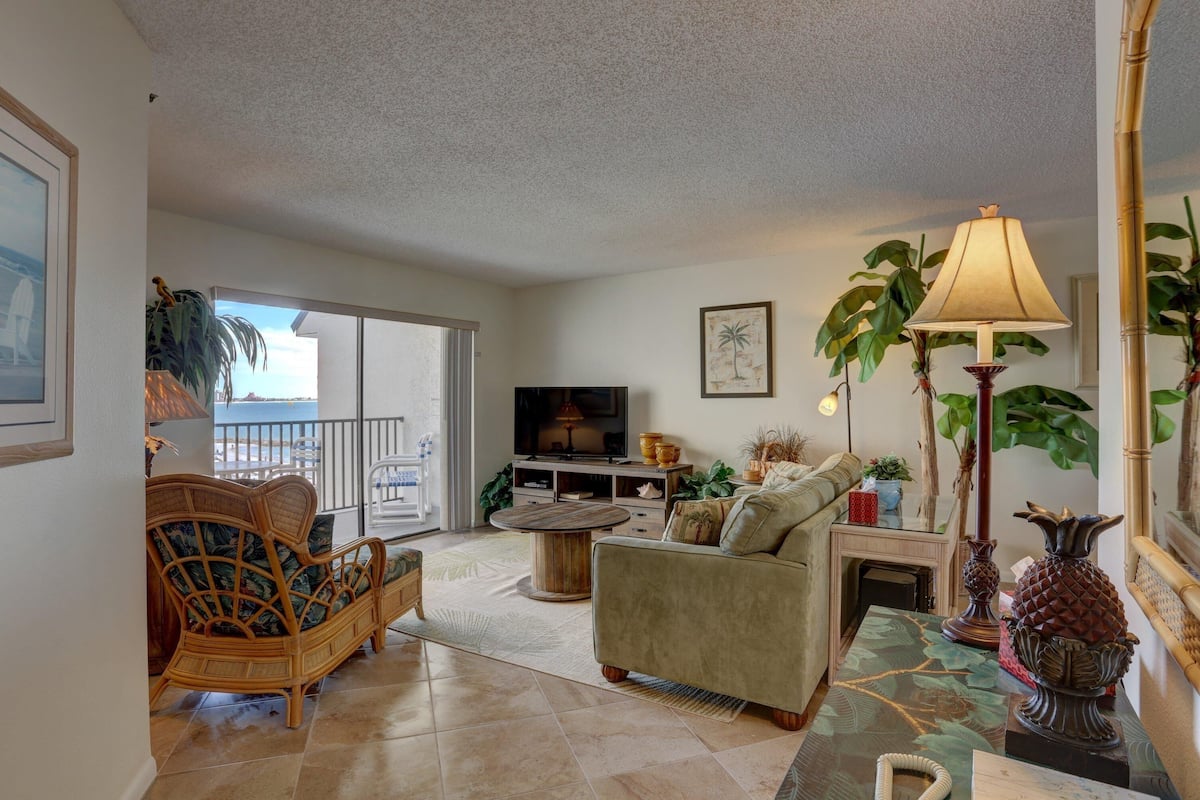 Condo, 1 Bedroom | Living area | Flat-screen TV