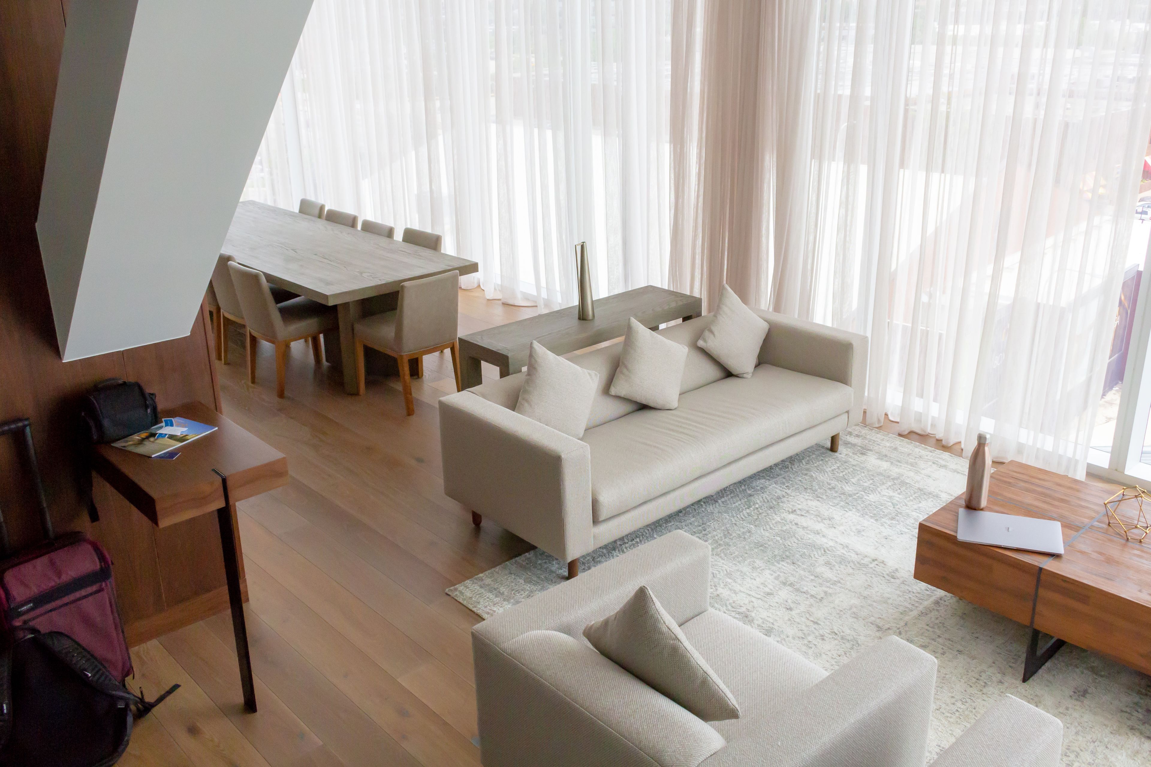 deluxe penthouse, 1 king bed | 1 bedroom, premium bedding, in-room safe, desk