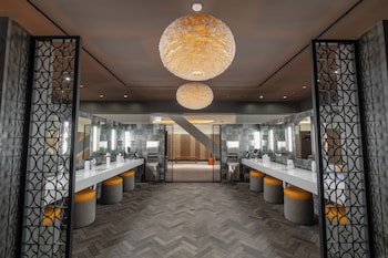 Hot stone massages, deep-tissue massages, Swedish massages at The Hotel at Midtown