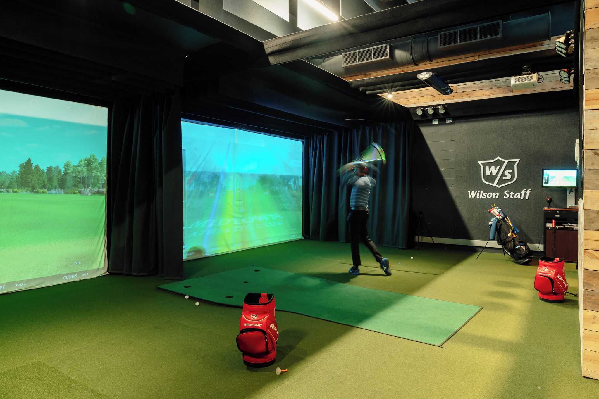 indoor golf driving range