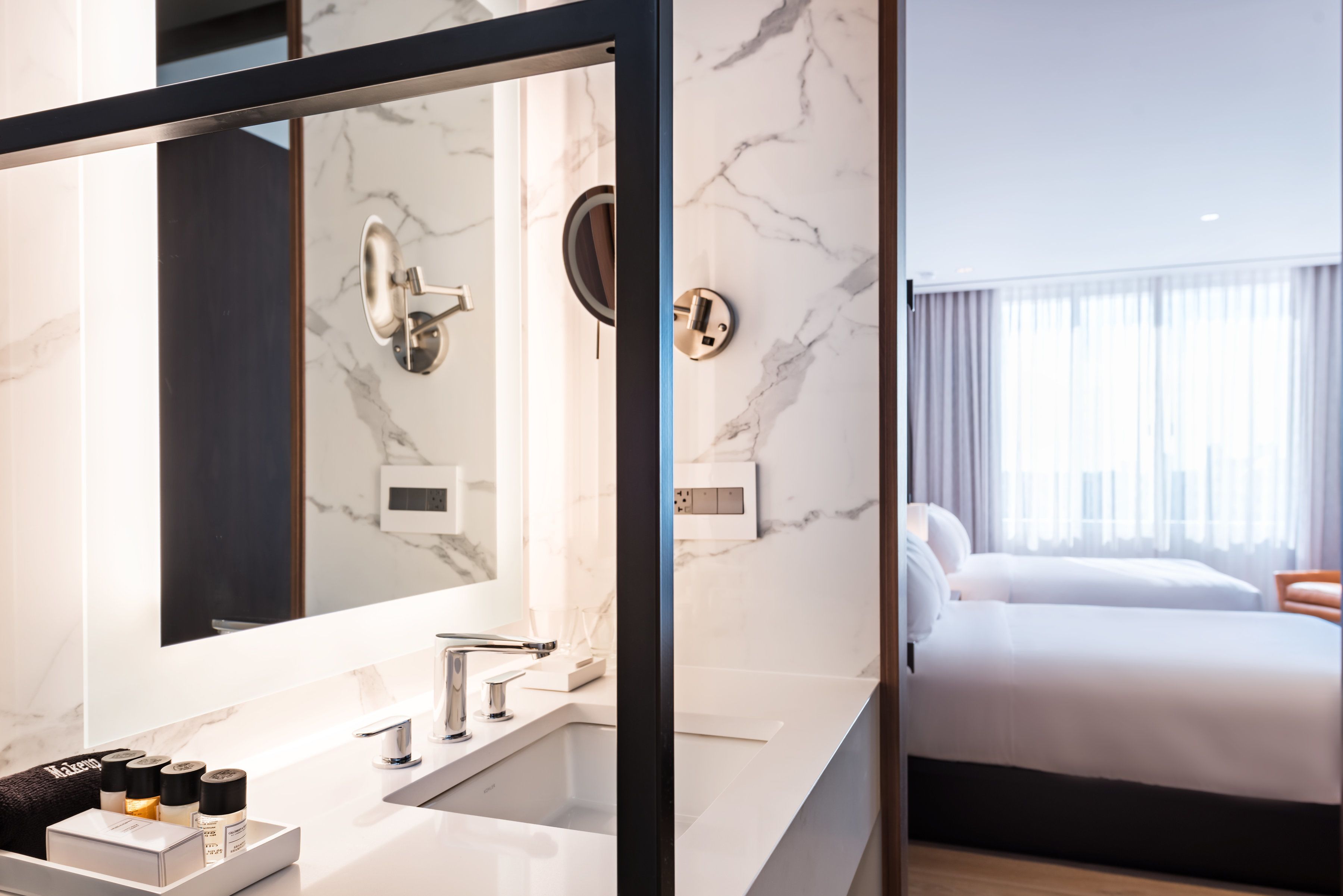 1 bedroom, premium bedding, in-room safe, desk