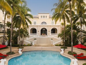 Fachada de la propiedad