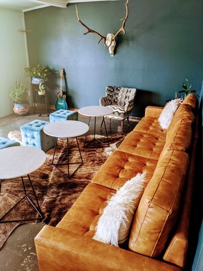Bar lounge