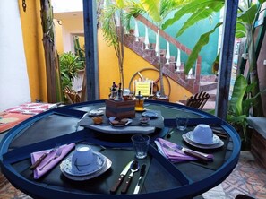 Daily continental breakfast (USD 7 per person)