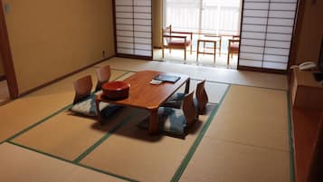 傳統客房 (Japanese Stye) | 房內夾萬、免費 Wi-Fi、床單