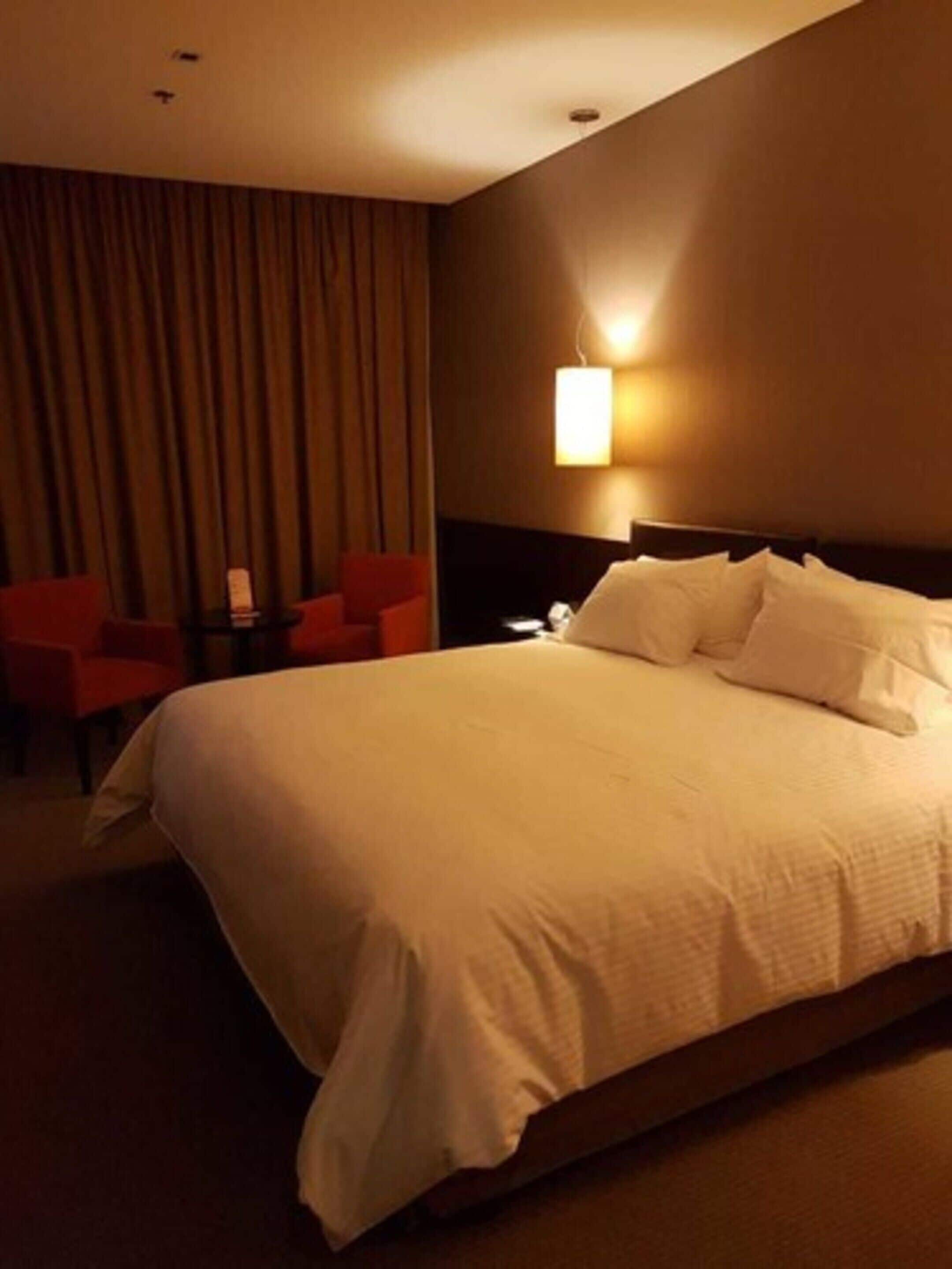 1 bedroom, minibar, in-room safe, individually decorated