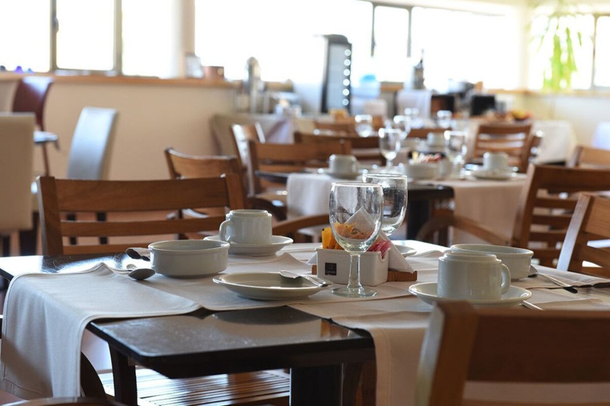 Se sirven desayunos, cenas y cocina local e internacional 