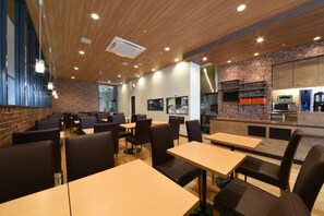 Daily continental breakfast (JPY 1000 per person) - Vessel Inn Shiga Moriyama Station (Moriyama)