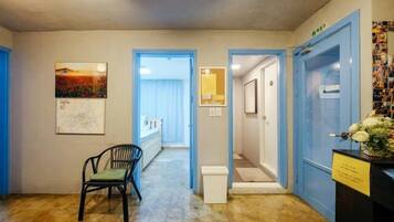 Itaewon 1F - 3 Bedrooms | 3 bedrooms, in-room safe, iron/ironing board, free WiFi