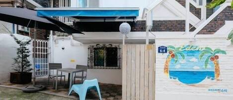 Fachada de la propiedad