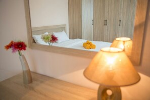 Apartment, 2 Bedrooms, Balcony (Balzac str. 8C, 0910244) | Room amenity