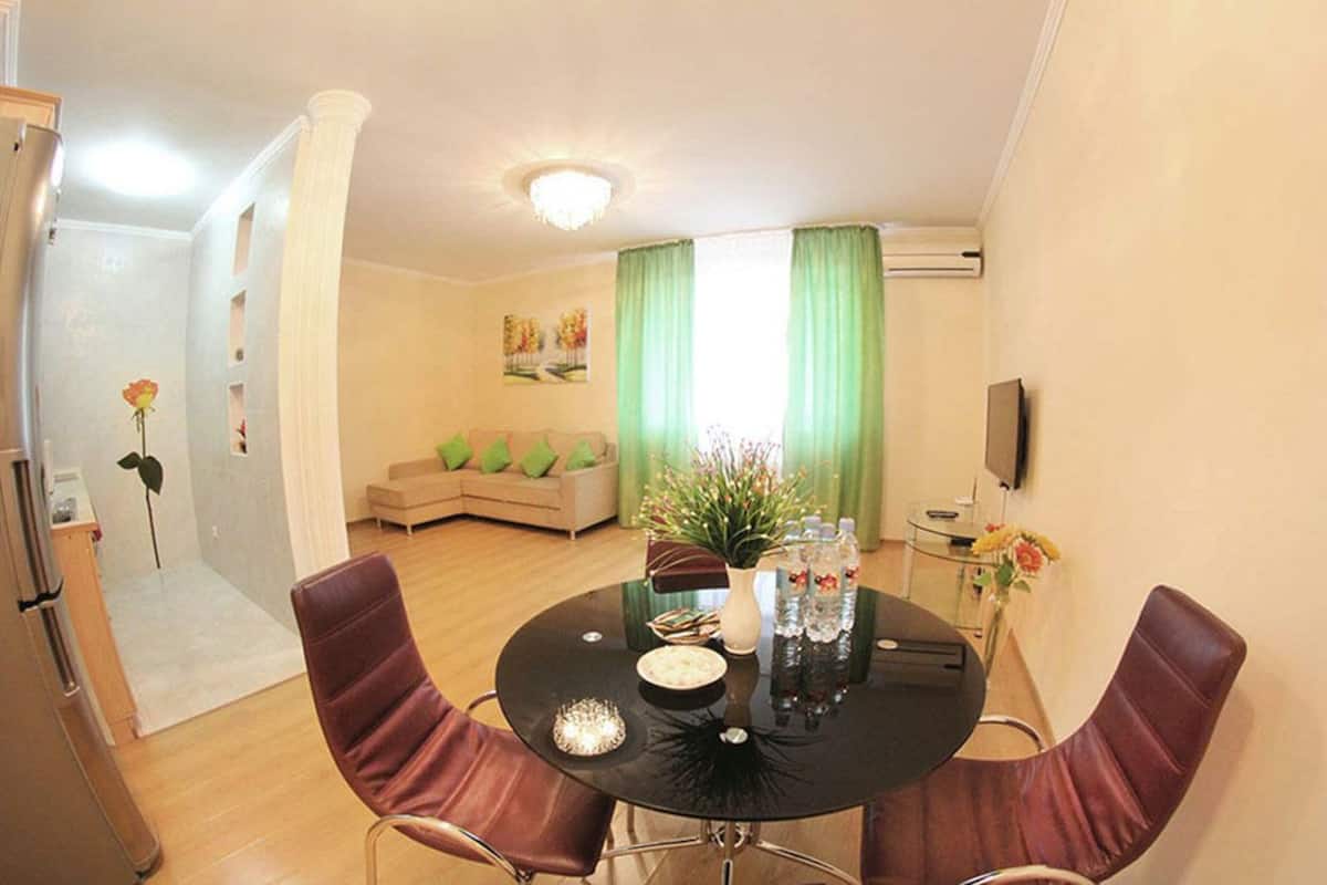Apartment, 1 Bedroom (Al-Farabi 53B, 11-05030) | In-room dining