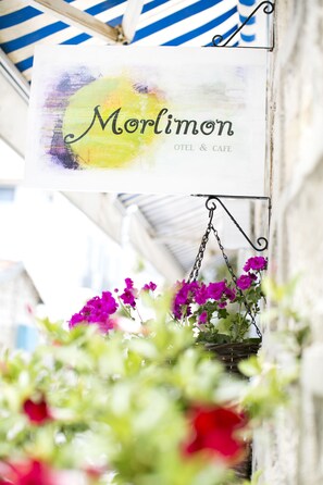 Facciata della struttura