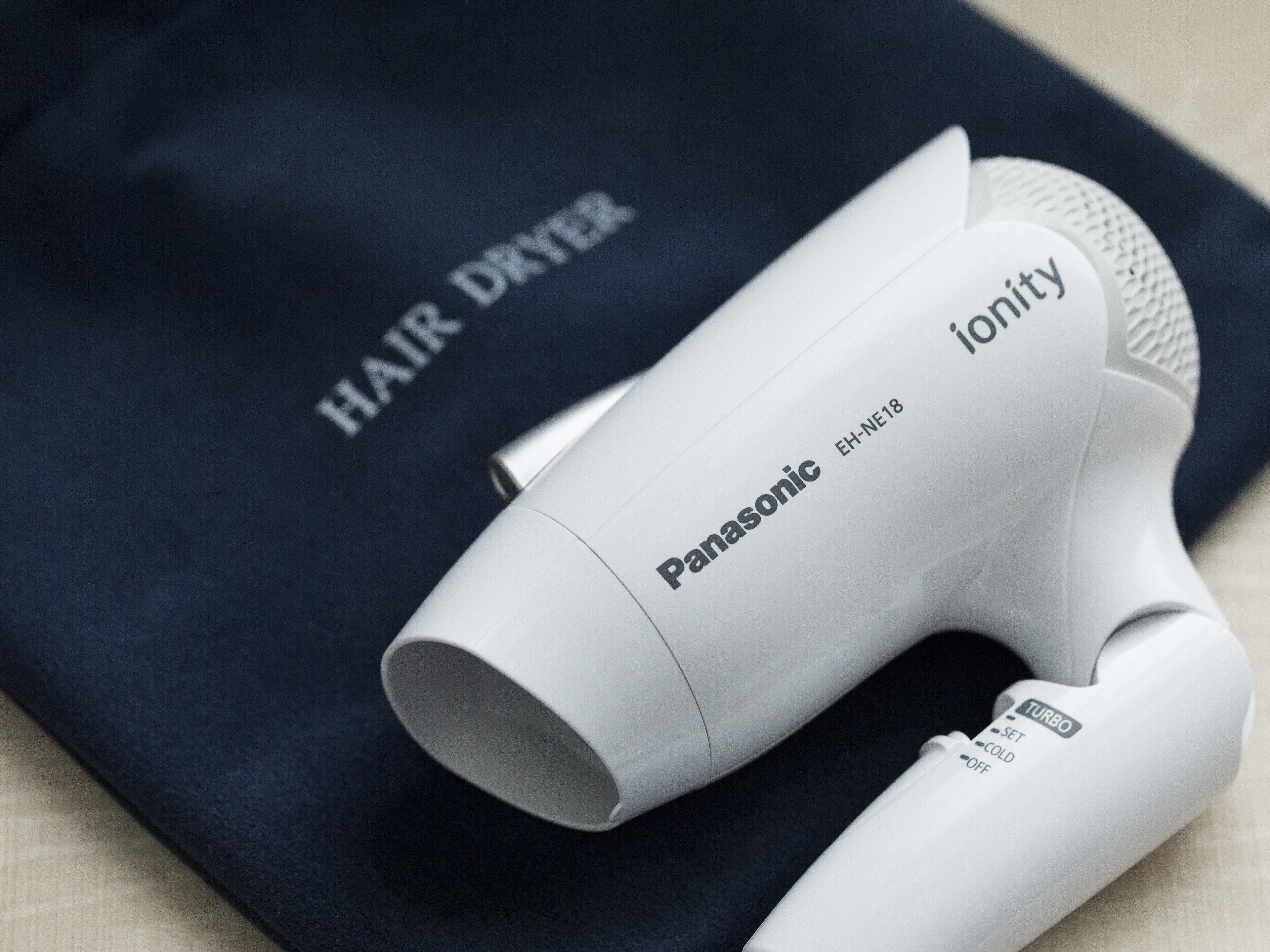 comfort single room, 1 double bed, light breakfast included | 1 bedroom, desk, laptop workspace, blackout curtains