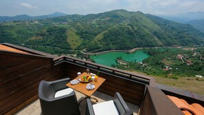 Deluxe Suite, Hot Tub, Lake View | Balcony view - Sera Lake Resort Hotel Spa & Aparts (Akçaabat)