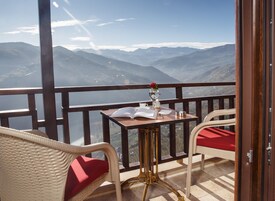 Ropa de cama hipoalergénica y minibar 