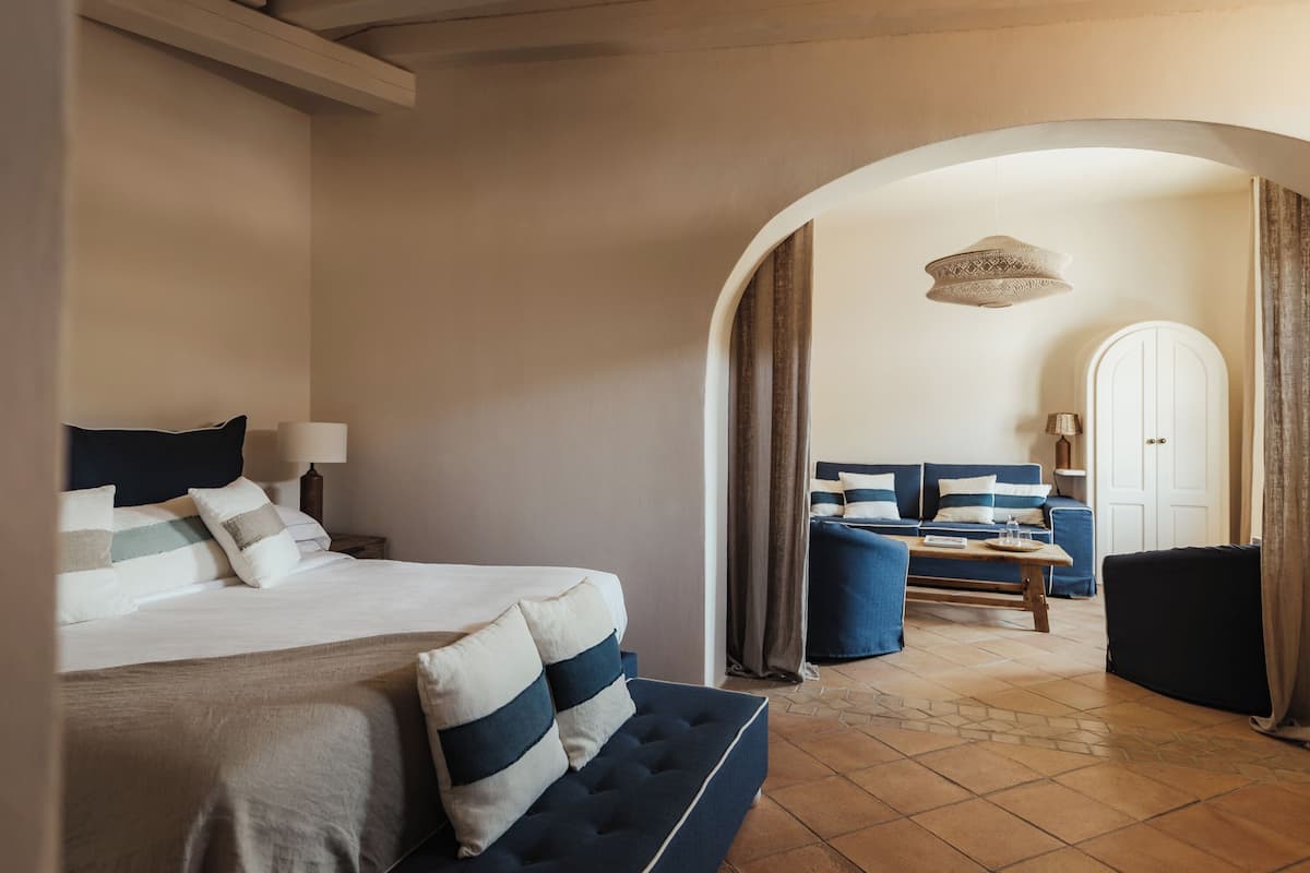 Suite Royal, 1 cama de matrimonio, vistas al mar | Minibar, wifi gratis, ropa de cama