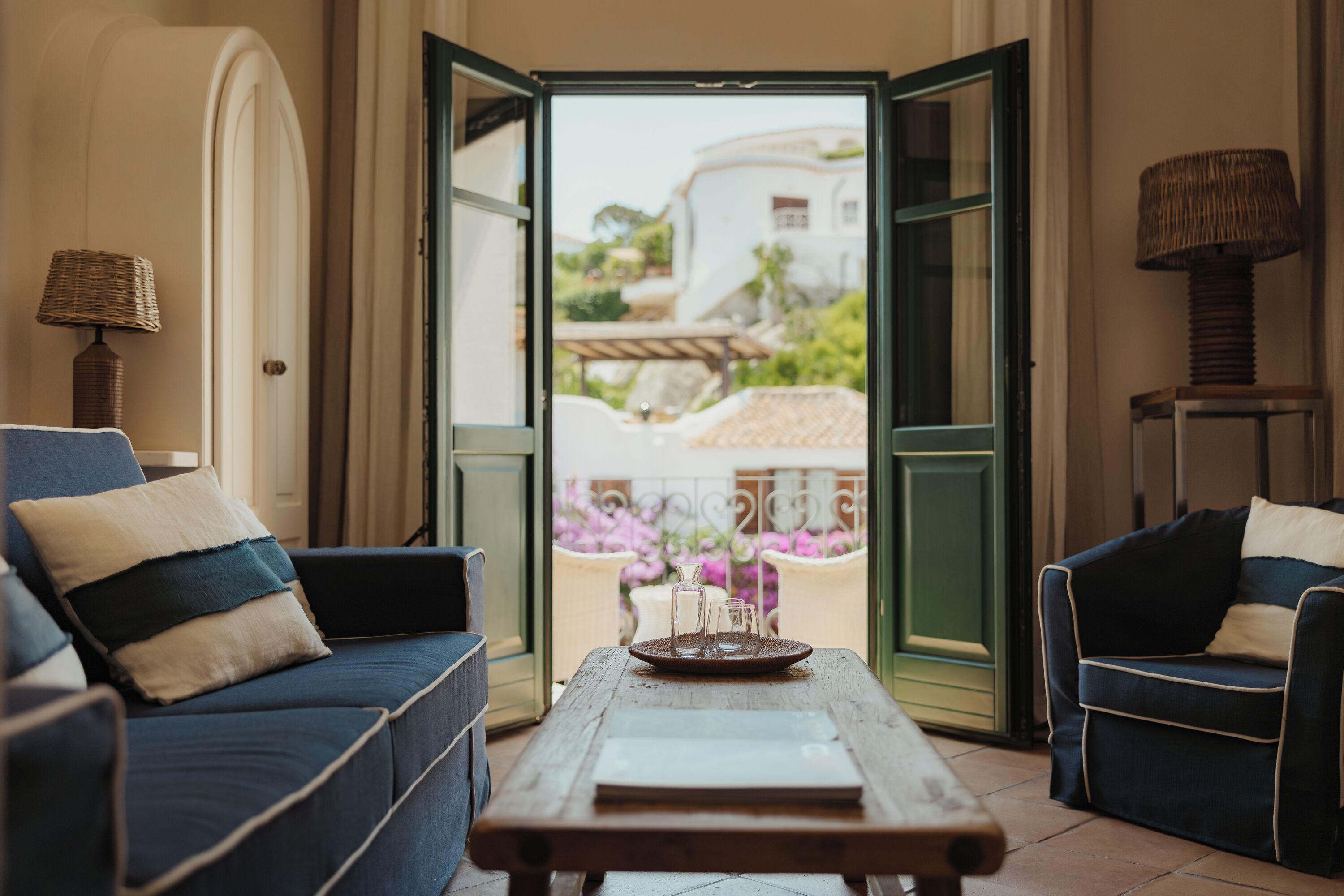 Royal Suite, 1 Queen Bed, Sea View | Minibar, free WiFi, bed sheets